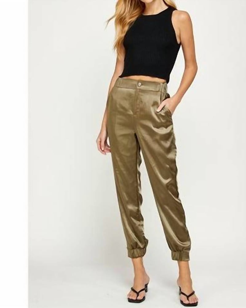 Front of a model wearing a size L Olive Joggers In Green in Green by ELLISON. | dia_product_style_image_id:357574